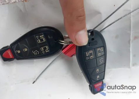 2016 Chrysler Town & Country Touring z USA, uszkodzony, nr VIN 2C4RC1BG8GR299493